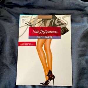 Silk Reflections, Silky Sheer Control Top, Sheer Toe Barely There Pantyhose